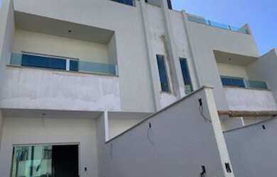 Imagem: A casa possui 2 Dormitórios, 1 Banheiro, 1 Vaga na garagem