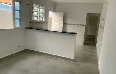 Imagem 2: CASA LADO PRAIA GUILHERMINA PRAIA GRANDE 2 DORM 2 VAGAS