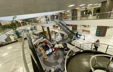 Imagem: O depósito possui 1 Vaga na garagem, 56m² de Área e está