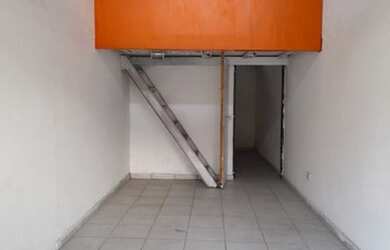 Imagem: O depósito possui 1 Vaga na garagem, 25m² de Área e está