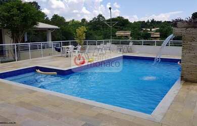 Imagem: A fazenda possui 800m² de Área e está localizado em Terras