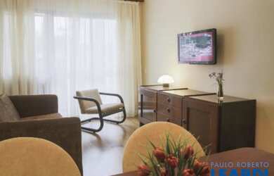 Imagem: O studio possui 1 Dormitório, 1 Banheiro, 1 Vaga na garagem