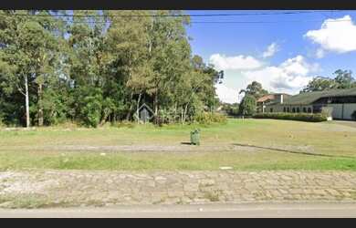 Imagem: O terreno possui 3.730m² de Área e está localizado em Gramado