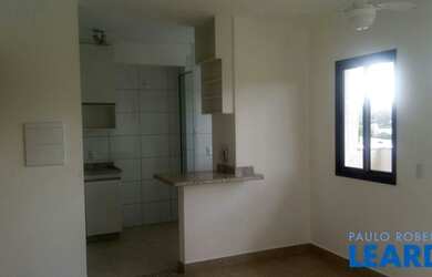 Imagem: O apartamento possui 1 Dormitório, 1 Banheiro, 1 Vaga na garagem