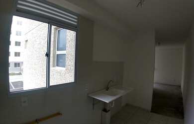 Imagem: O apartamento possui 2 Dormitórios, 1 Banheiro, 1 Vaga na garagem