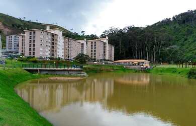 Imagem: O apartamento possui 2 Dormitórios, 1 Banheiro, 1 Vaga na garagem
