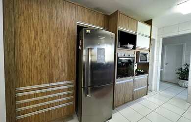 Imagem 9: Apartamento para venda possui 215 metros quadrados com 3 quartos em Patamares...