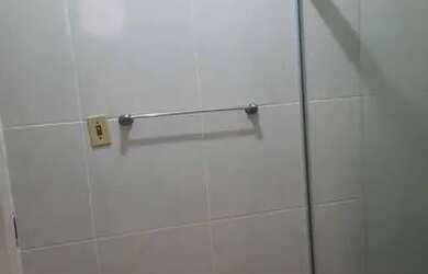 Imagem: A casa possui 4 Dormitórios, 5 Banheiros, 5 Vagas na garagem