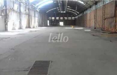 Imagem: O depósito possui 42.000m² de Área, Imóvel novo e está