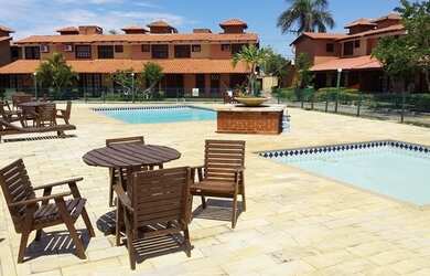 Imagem: A casa em condomínio possui 3 Dormitórios, 2 Banheiros, 1