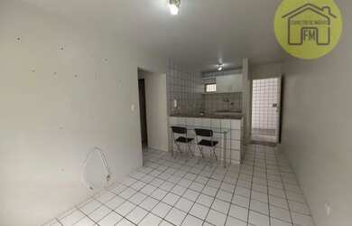 Imagem: O apartamento possui 1 Dormitório, 1 Banheiro, 1 Vaga na garagem