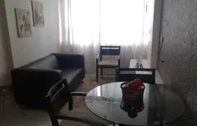 Imagem: O apartamento possui 1 Dormitório, 1 Banheiro, 1 Vaga na garagem