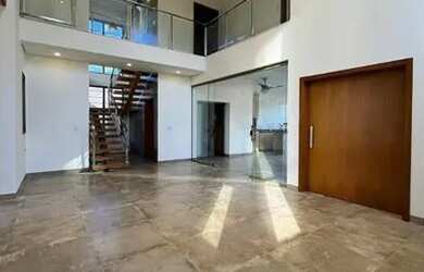 Imagem: A casa em condomínio possui 3 Dormitórios, 4 Banheiros, 4