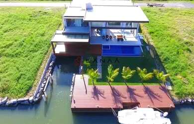 Imagem: A casa em condomínio possui 5 Dormitórios, 5 Banheiros, 4