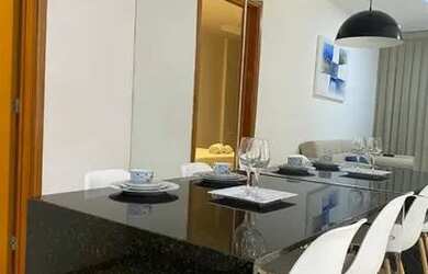 Imagem: O apartamento possui 1 Dormitório, 1 Banheiro, 1 Vaga na garagem