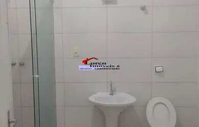 Imagem: A casa possui 2 Dormitórios, 1 Banheiro, 2 Vagas na garagem