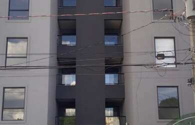 Imagem: O apartamento possui 3 Dormitórios, 1 Banheiro, 1 Vaga na garagem