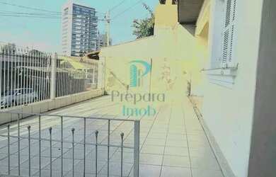 Imagem: A casa possui 2 Dormitórios, 1 Banheiro, 5 Vagas na garagem