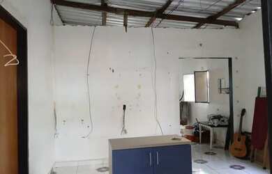 Imagem: A casa possui 2 Dormitórios, 3 Banheiros e está localizado