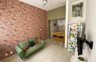 Imagem: O apartamento possui 1 Dormitório, 1 Banheiro, 50m² de Área