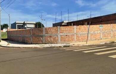 Imagem: O terreno possui 318m² de Área e está localizado em Chácara