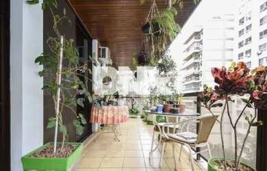 Imagem: O apartamento possui 3 Dormitórios, 3 Banheiros, 2 Vagas na