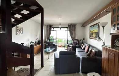 Imagem: O apartamento possui 5 Dormitórios, 4 Banheiros, 2 Vagas na