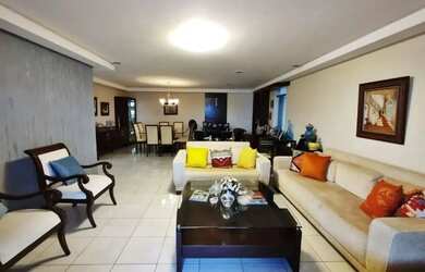 Imagem: O apartamento possui 3 Dormitórios, 5 Banheiros, 3 Vagas na