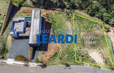 Imagem: O terreno possui 1386m² de Área e está localizado em Loteamento