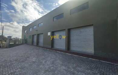 Imagem 4: Salão para Locação em Vila Riman, Arujá 300m² e 2 Banheiros