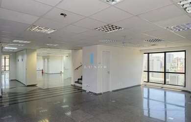 Imagem: O depósito à venda possui 700m² de Área e está localizado