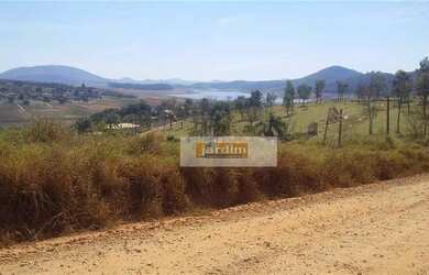 Imagem: O terreno possui 1033m² de Área e está localizado em Bom