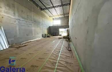 Imagem: O depósito possui 1 Vaga na garagem e 170m² de Área e está