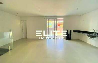 Imagem: A casa possui 3 Dormitórios, 4 Banheiros, 3 Vagas na garagem