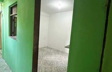 Imagem: A casa possui 1 Dormitório, 1 Banheiro e está localizado