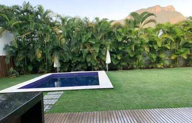 Imagem 1: OPORTIDADE !! Casa em condomínio com 4 dormitórios