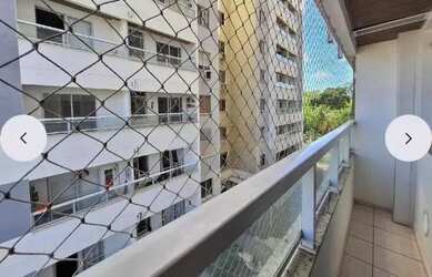 Imagem: O apartamento possui 3 Dormitórios, 1 Banheiro, 1 Vaga na garagem