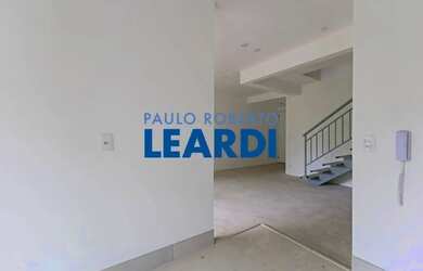 Imagem: O apartamento possui 2 Dormitórios, 2 Banheiros, 2 Vagas na