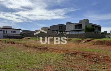 Imagem: O terreno possui 432m² de Área e está localizado em Jardins