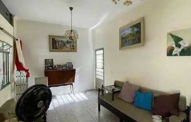 Imagem: A casa possui 2 Dormitórios, 3 Banheiros, 2 Vagas na garagem