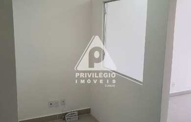 Imagem 4: Privilégio Imóveis vende Excelente sala comercial, recém reformada...
