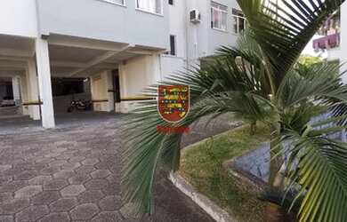 Imagem: O apartamento possui 3 Dormitórios, 1 Banheiro, 1 Vaga na garagem