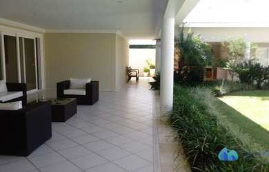 Imagem 6: Villaggio Felicitá - Luxuosa Casa com 4 Suítes, Piscina e Churrasqueira