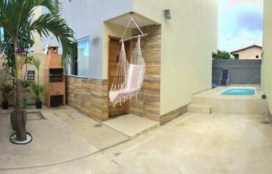 Imagem: A casa possui 2 Dormitórios, 2 Banheiros, 1 Vaga na garagem