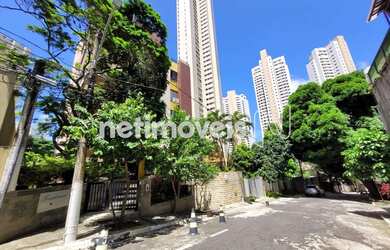 Imagem: O apartamento possui 4 Dormitórios, 3 Banheiros, 2 Vagas na