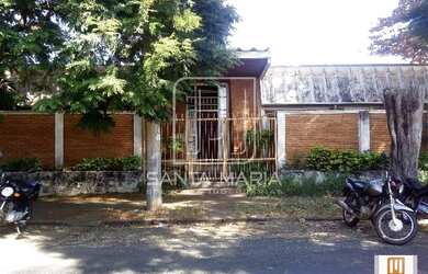 Imagem: O depósito possui 2 Vagas na garagem, 210m² de Área e está