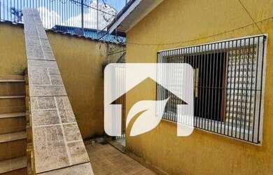 Imagem: A casa possui 3 Dormitórios, 2 Banheiros, 1 Vaga na garagem