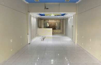 Imagem: O depósito possui 1 Vaga na garagem, 166m² de Área e está