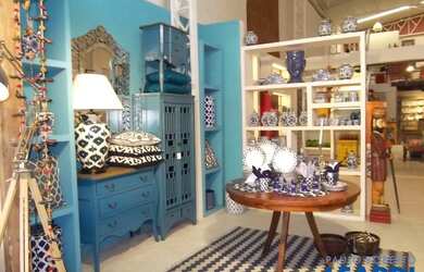 Imagem: O depósito possui 4 Vagas na garagem, 630m² de Área e está