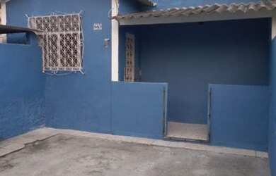 Imagem: A casa possui 2 Dormitórios, 1 Banheiro, 1 Vaga na garagem